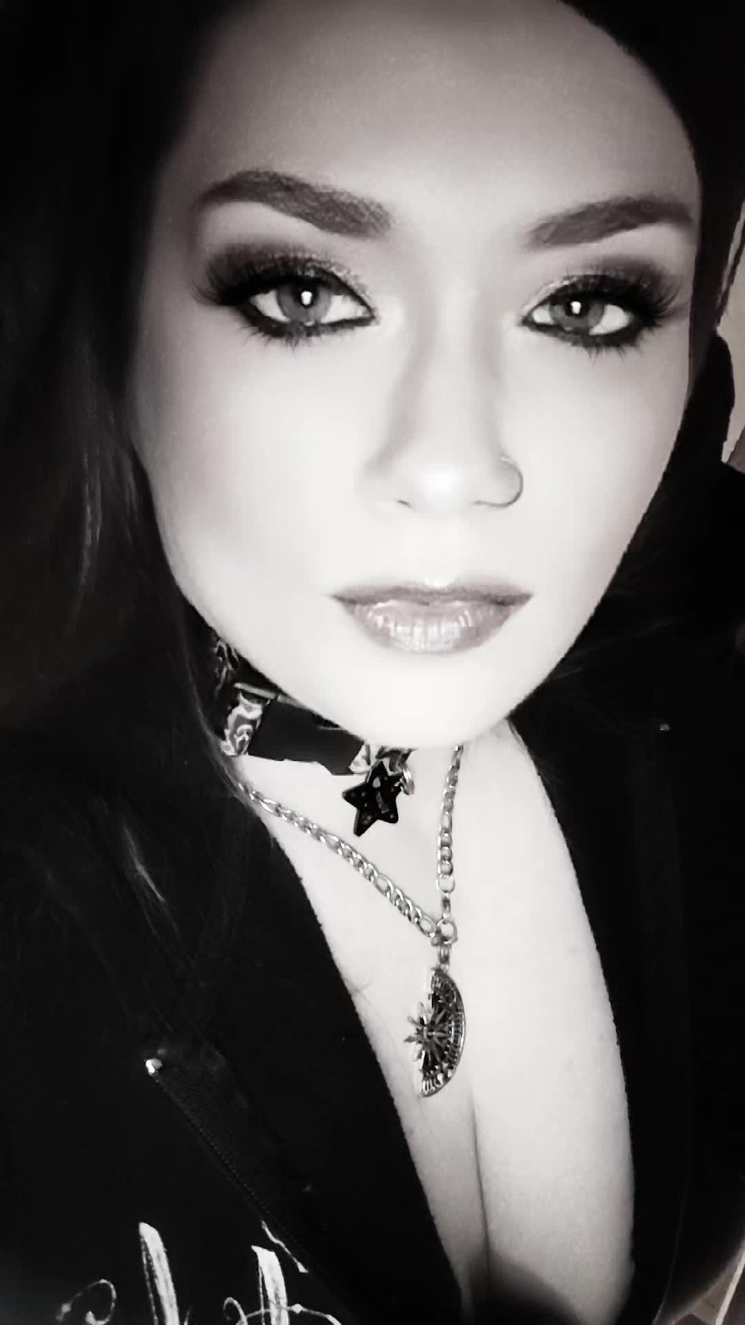 @🖤🩷EtherealVeilQueen🩷🖤