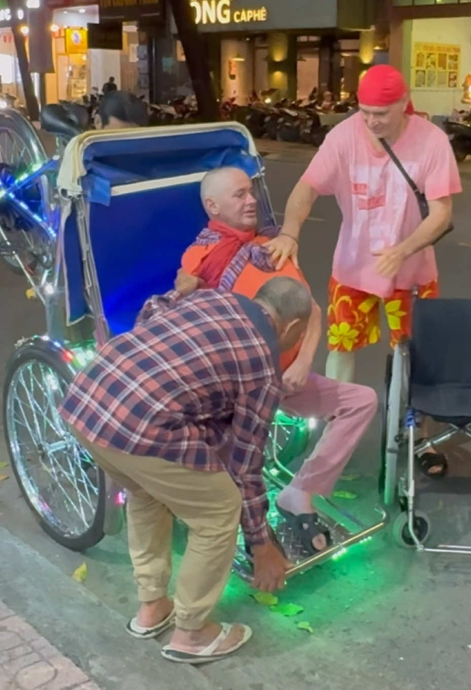 @Виктор Счастливый