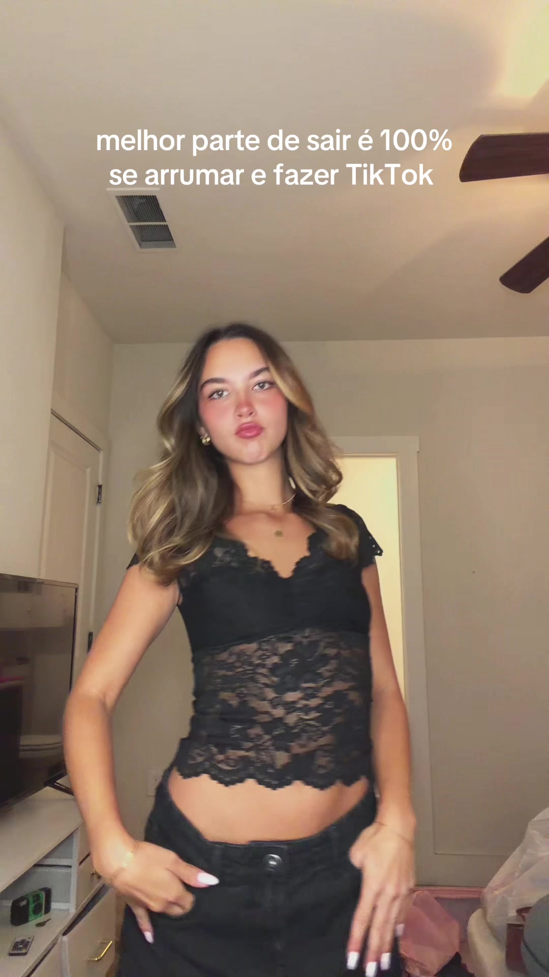 @juliaawhitaker
