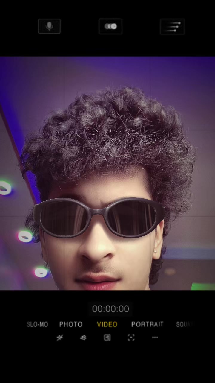 @Aadesh..... 👀🩵