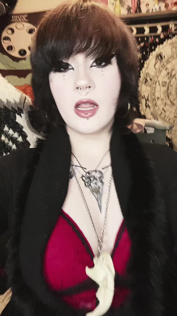 @veronica 🕸