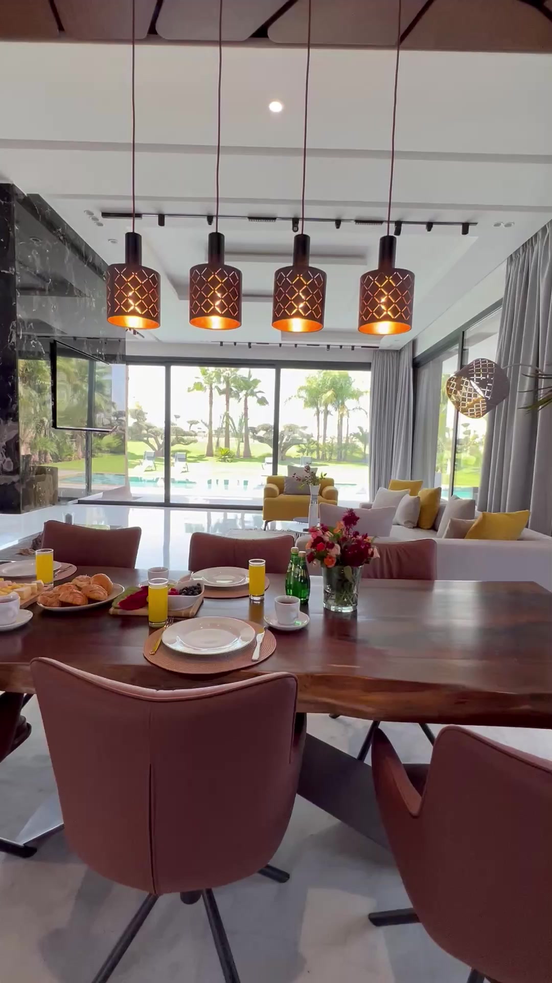 @Claren Luxury