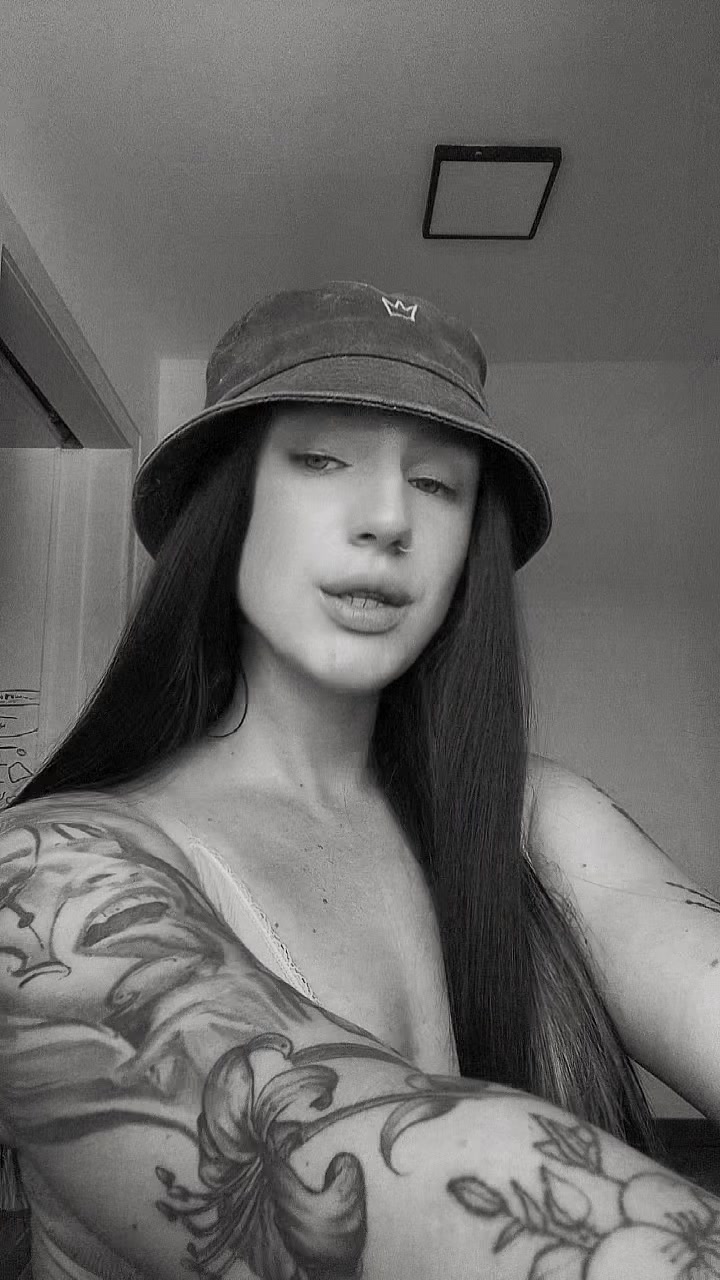 @C A L L I 🦋