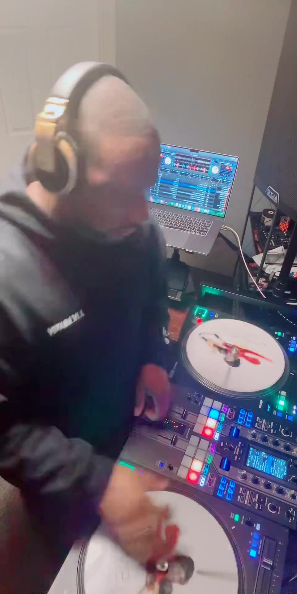 @Hi I’m Dj Smitty 👋🏾