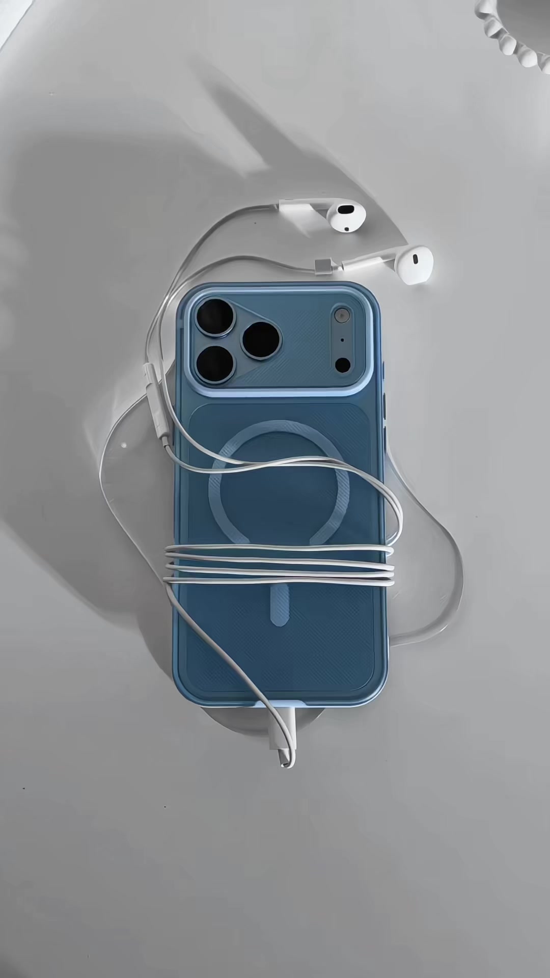 @𝑴𝑨𝑹𝑳𝑺 & 𝑪𝑶.
