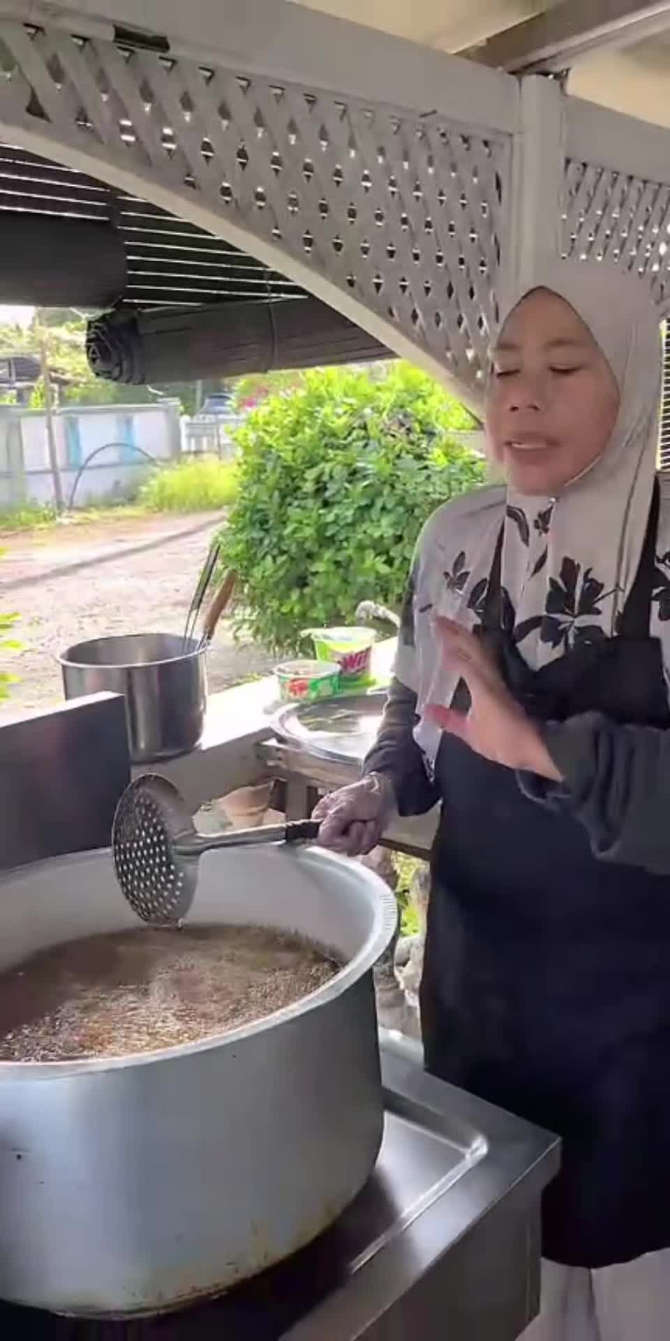 @Chepah chiken rice