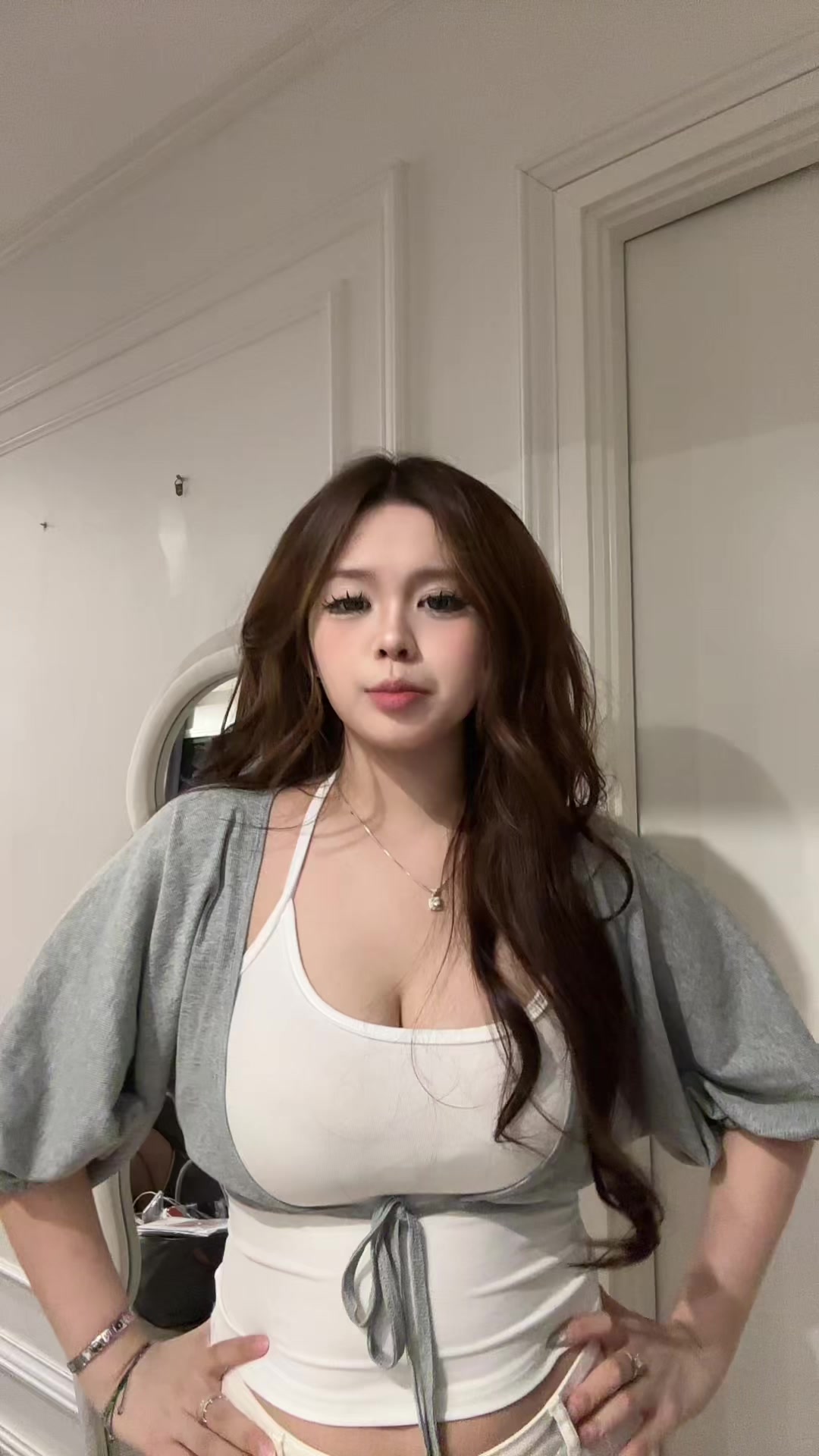 @Mochi, hôm nay mặc gì ?