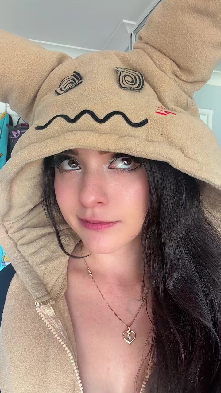 @Minacakes_12