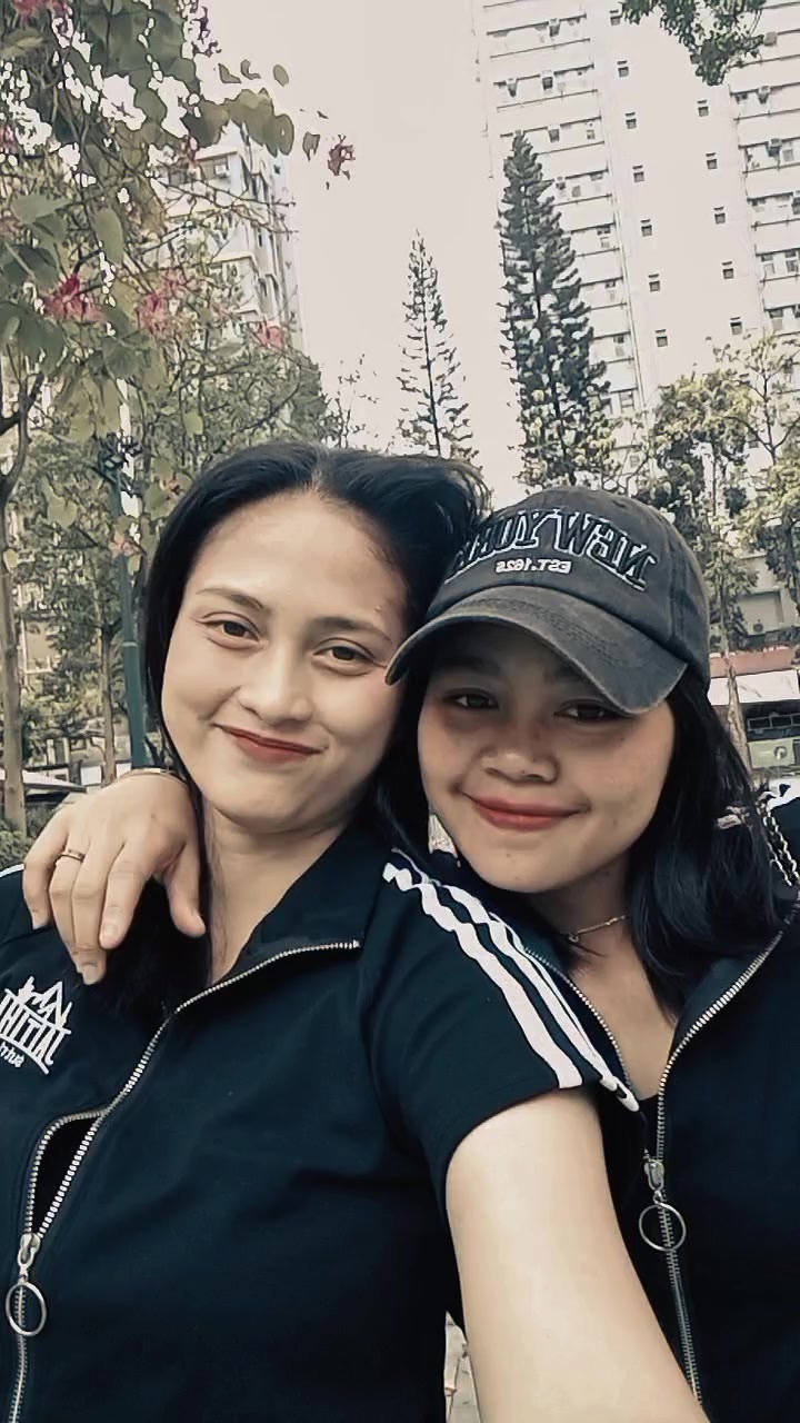 @Lyy