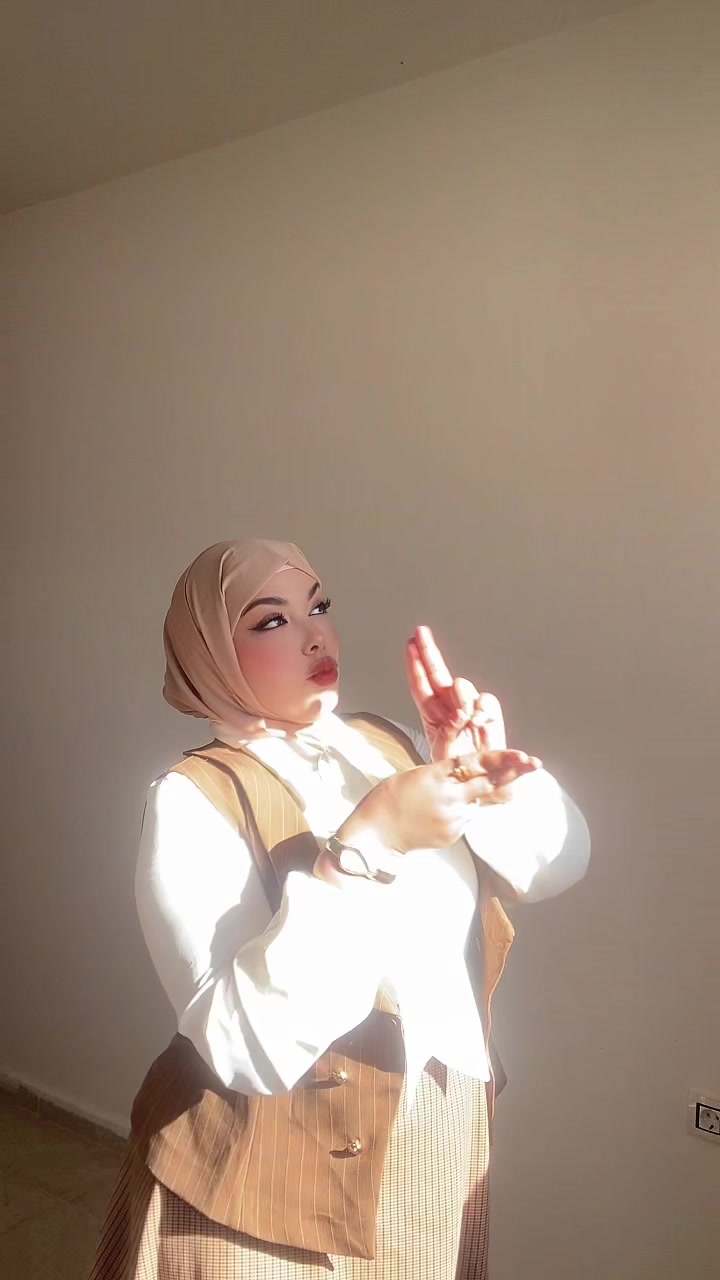 @👑🦋Chahra🦋👑
