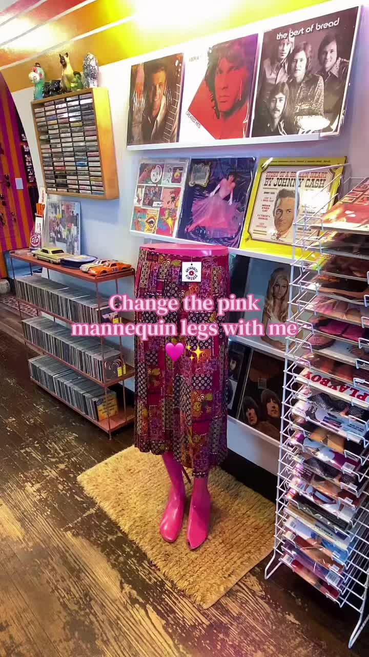 @UniversityVintage