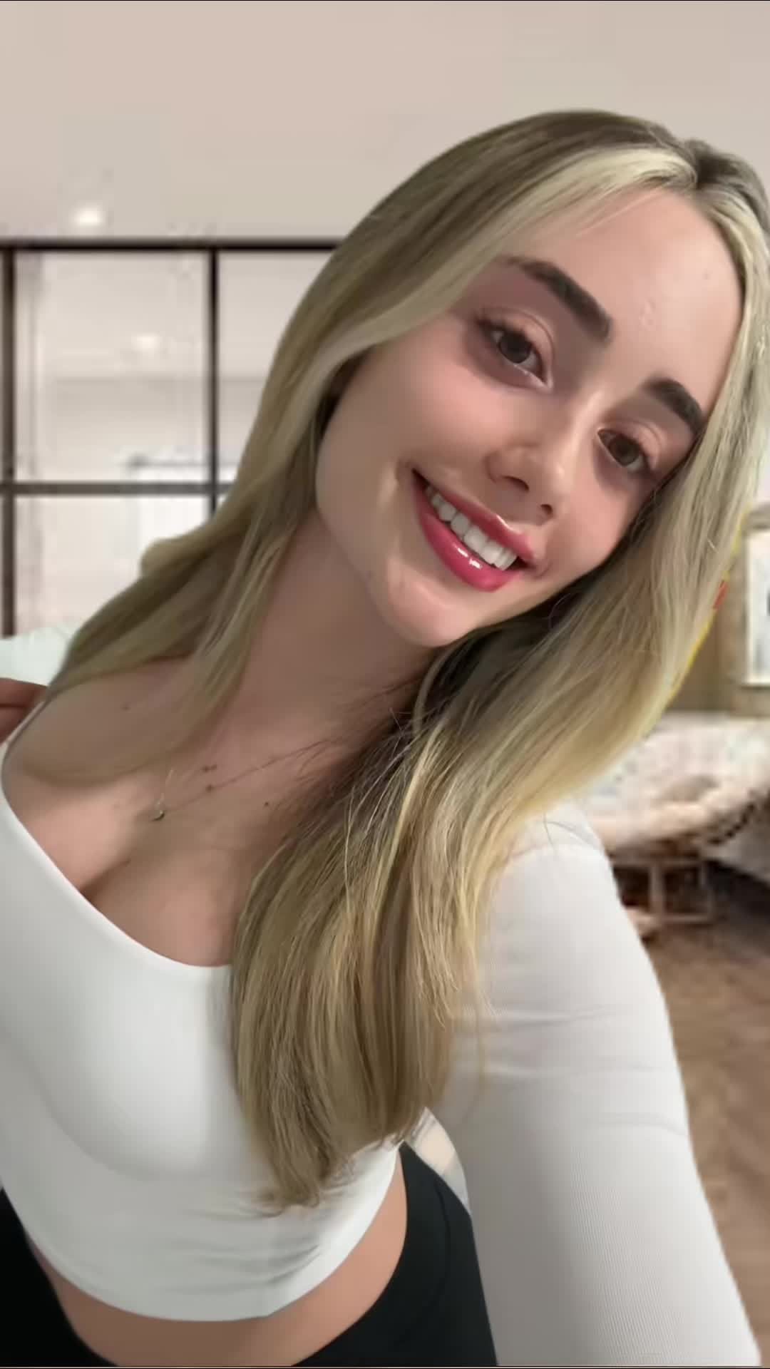 @JulianaA
