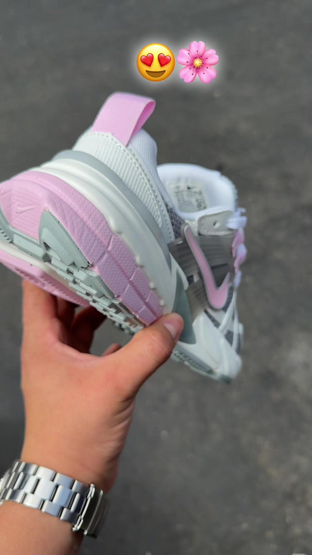 @TONYSNEAKERS