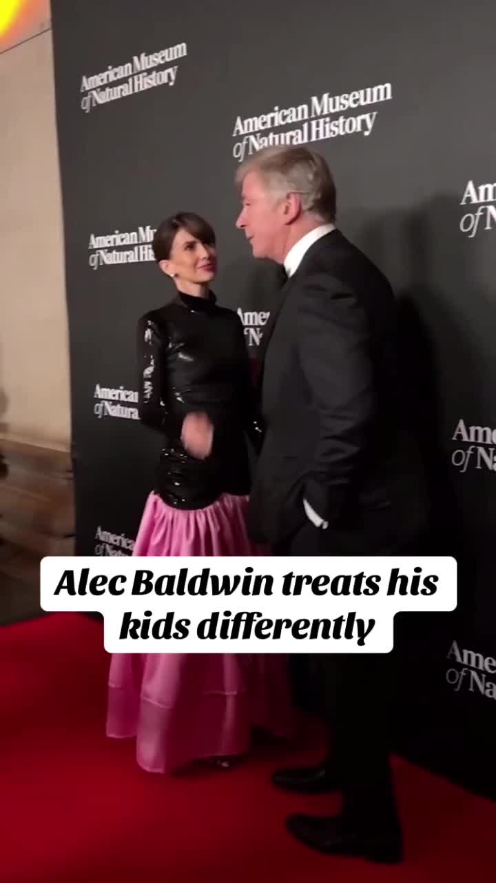 @Hollyweird