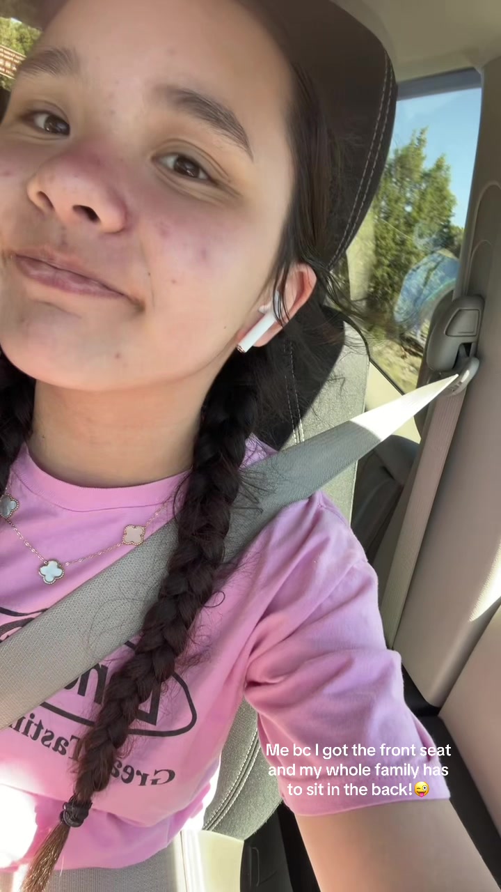 @izzyy