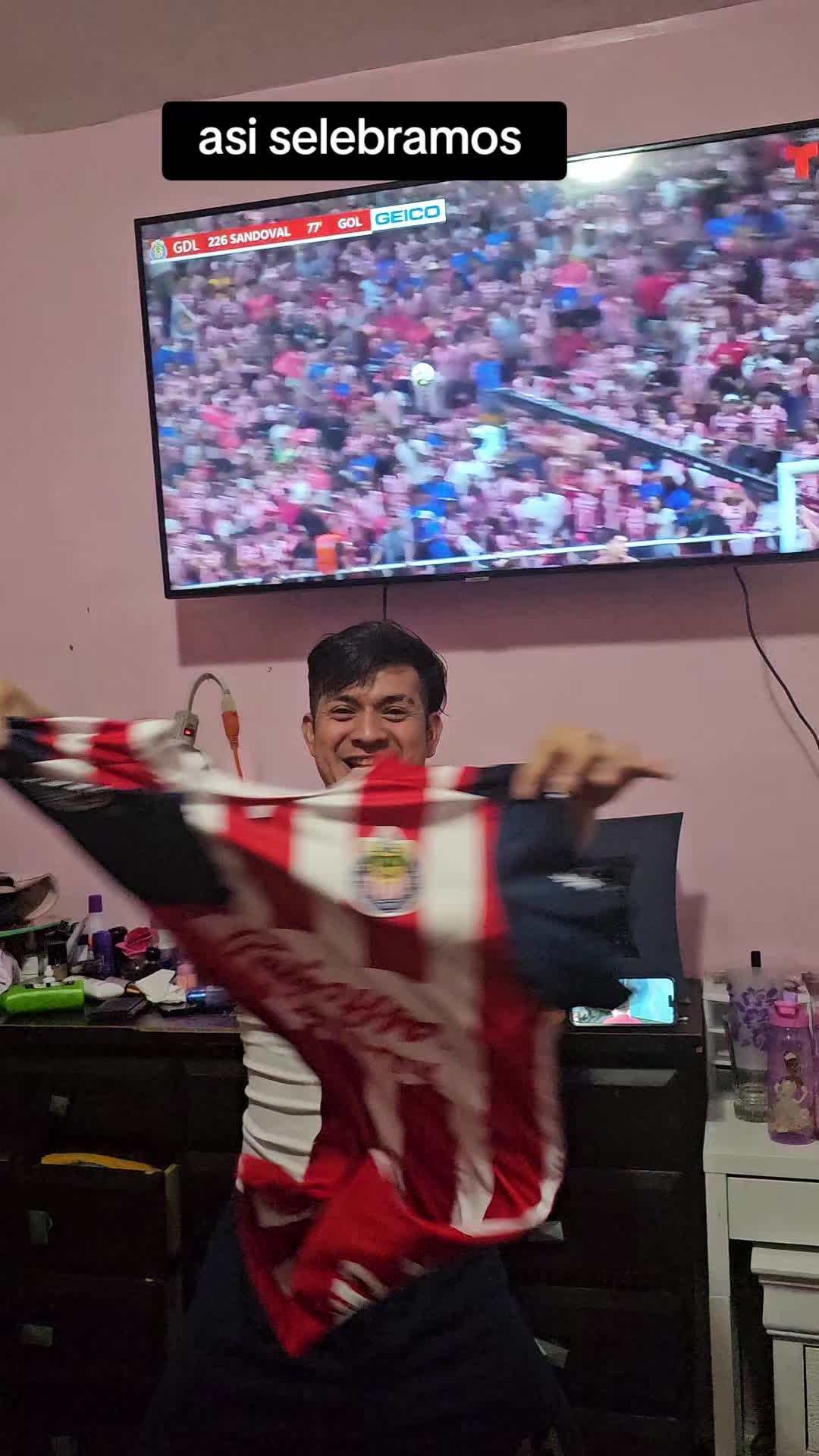 @De León 🦁🦁🍺🍺 Oficial