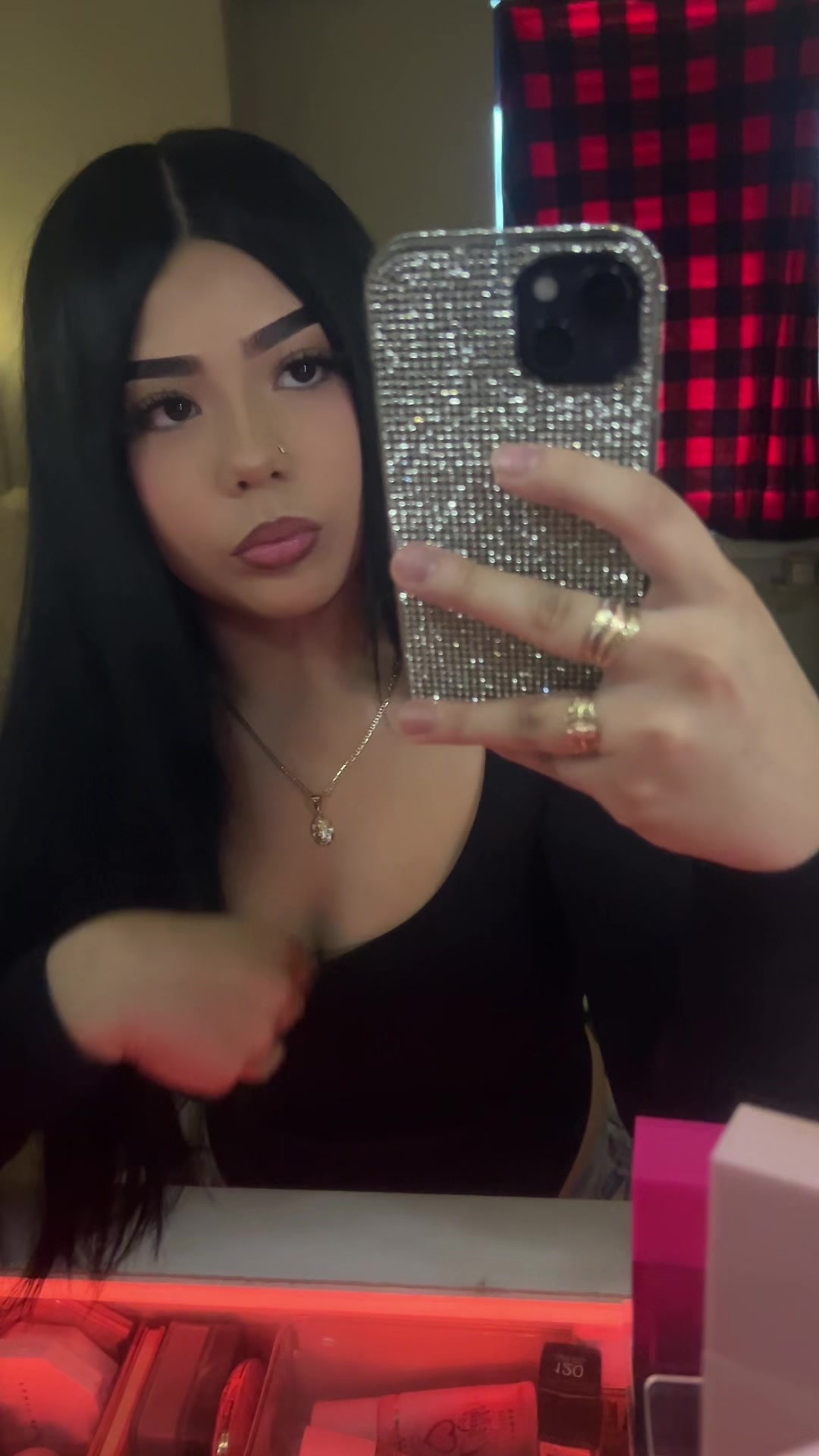 @⃟