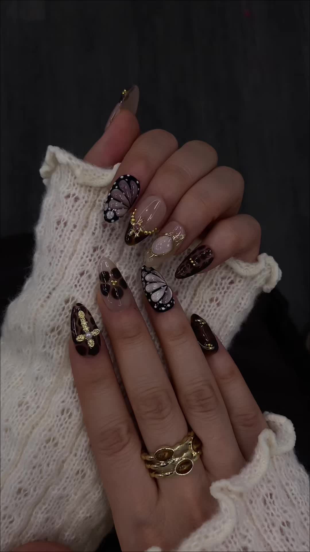 @Fullovenail