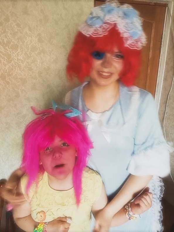 @Плюшечка🥹