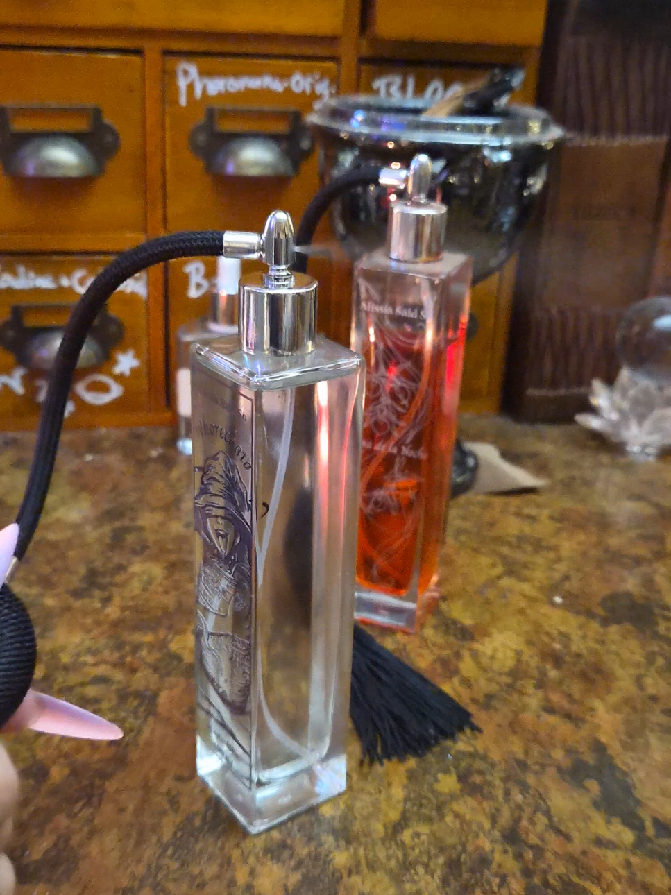 @Bruja Perfume Lab