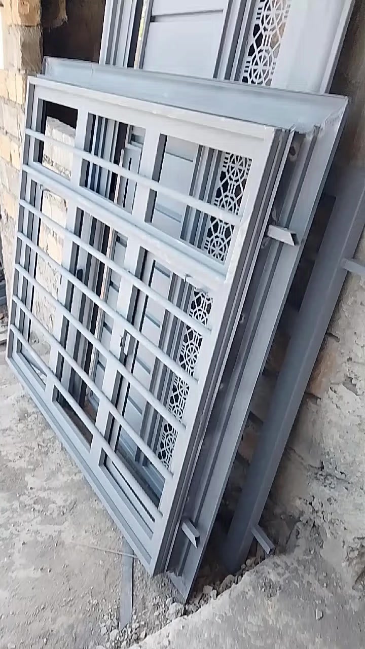 @Ezii