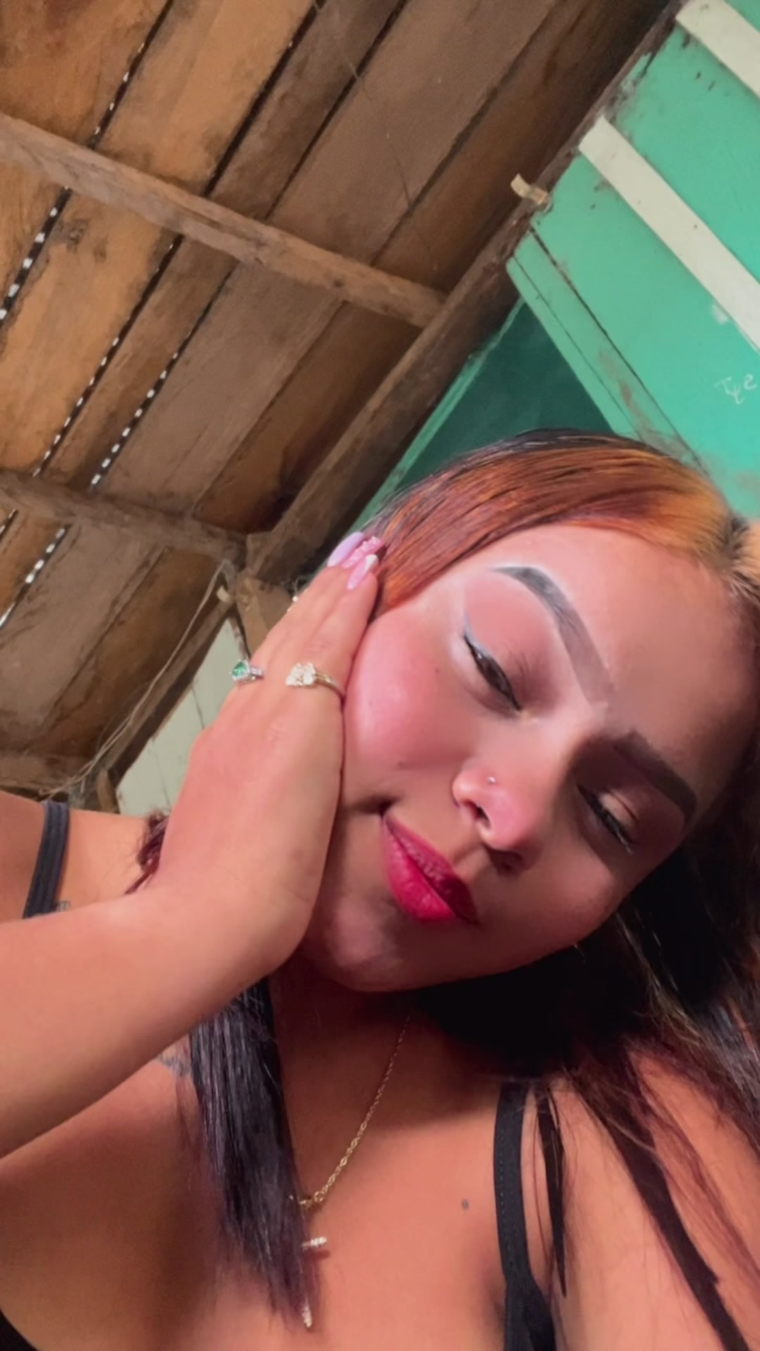 @Jessica🖤.!