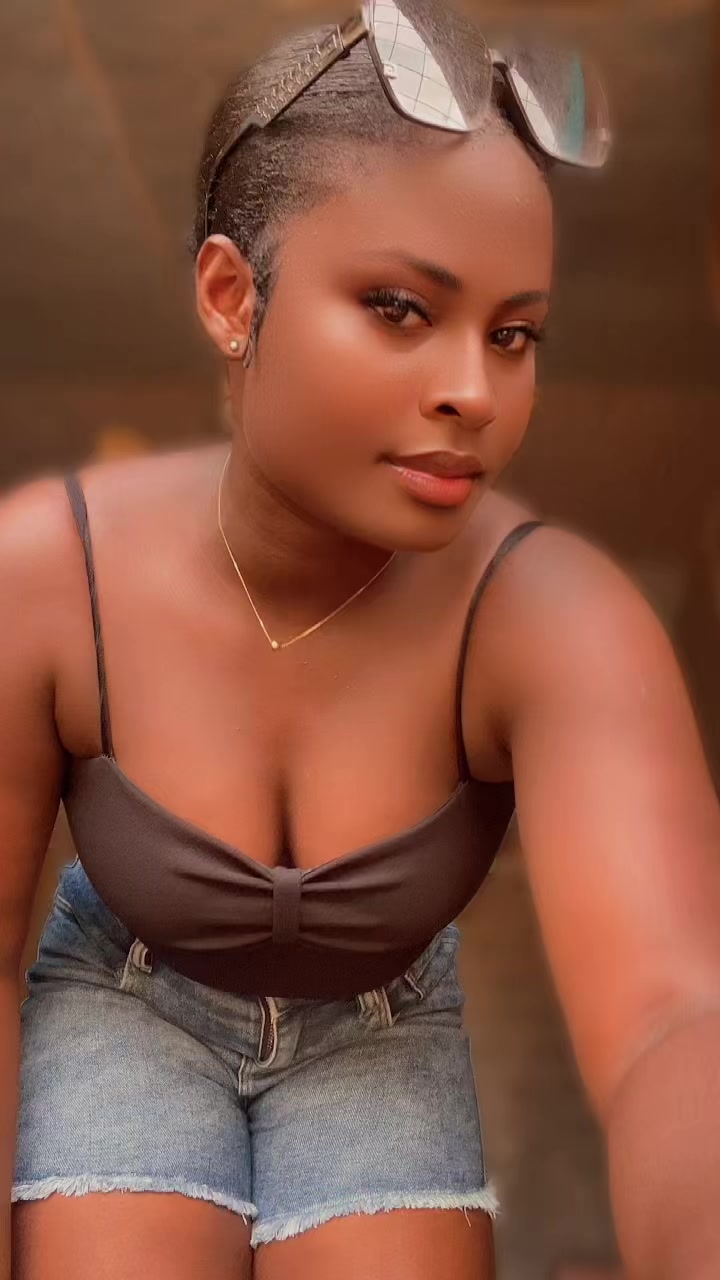 @Efya 🇨🇮Fila 🇬🇭❤️🙈