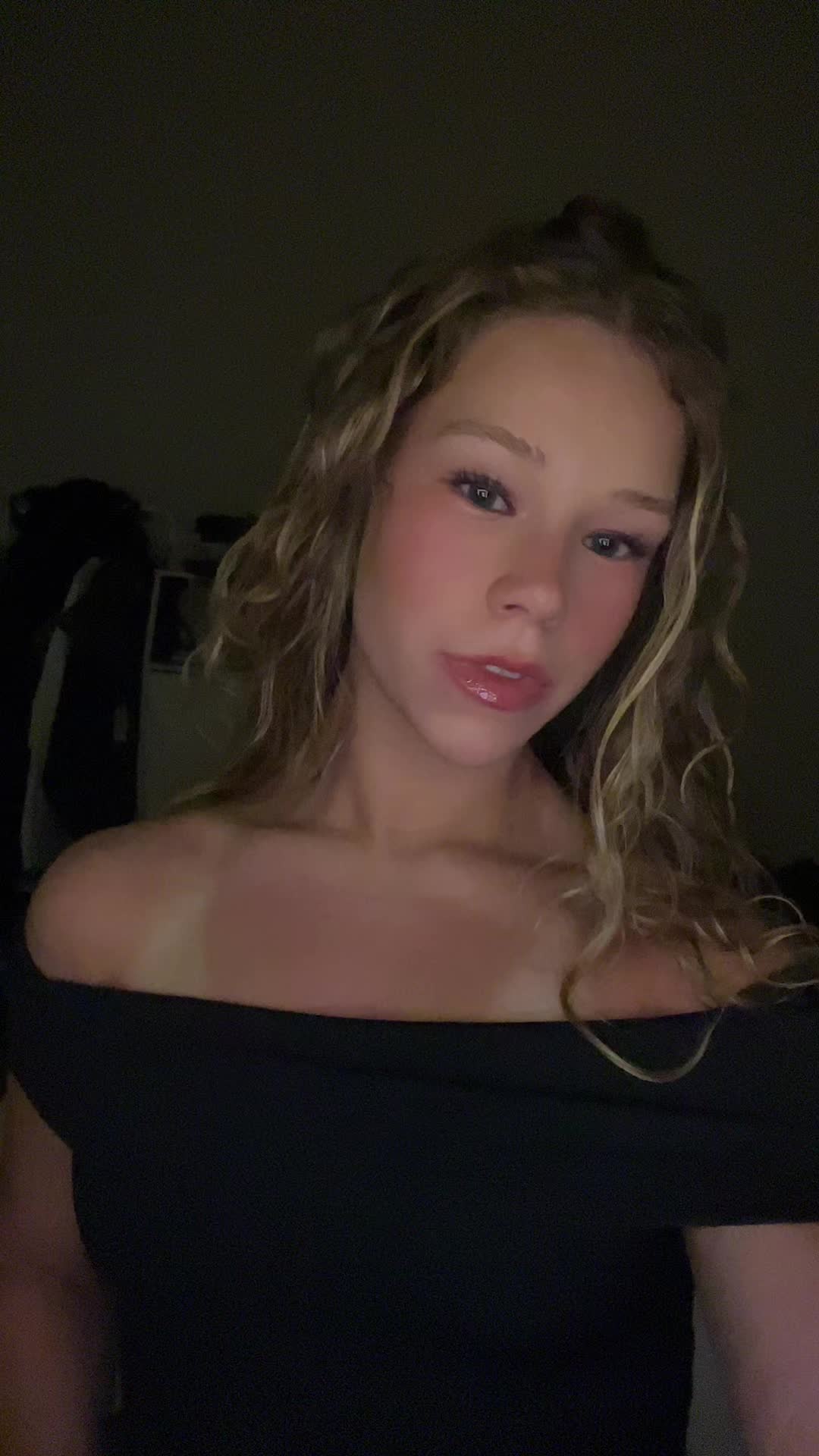 @melaina_kramer