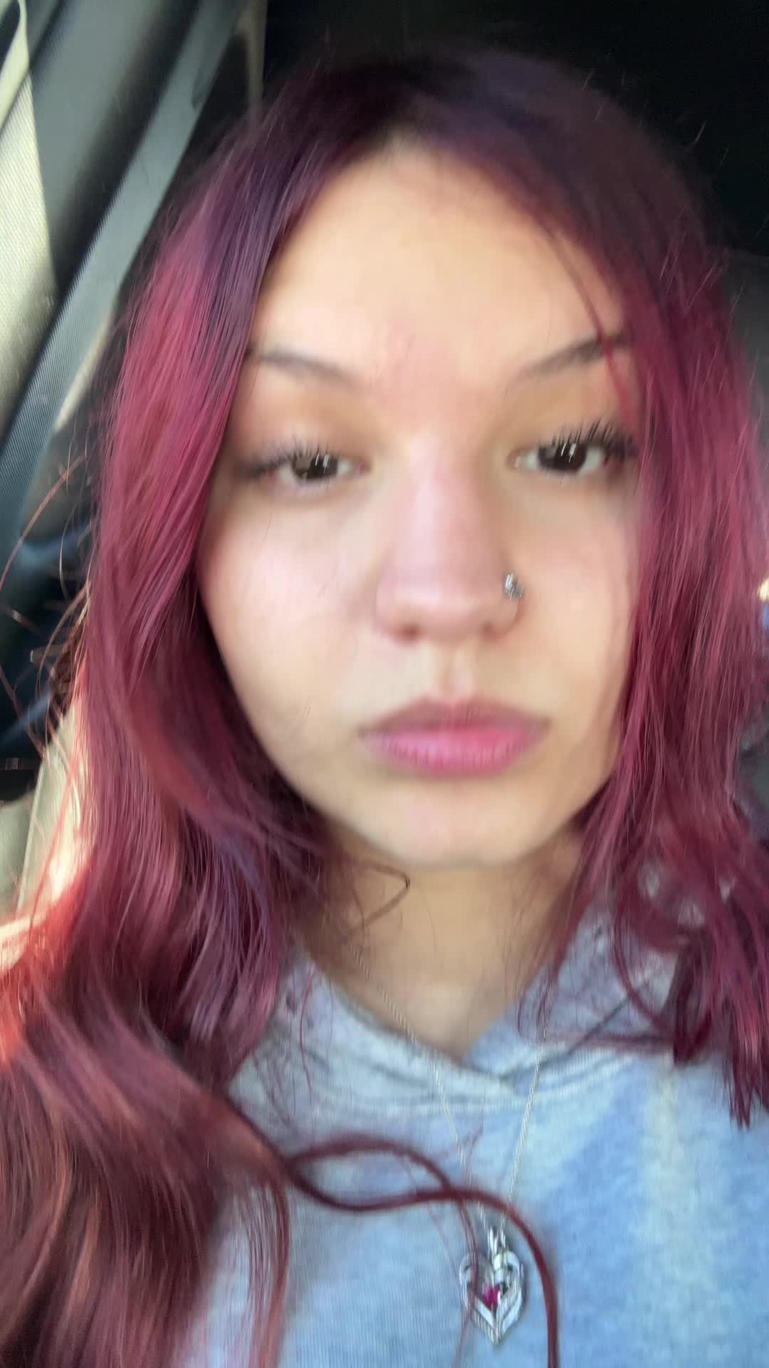 @queenqueef