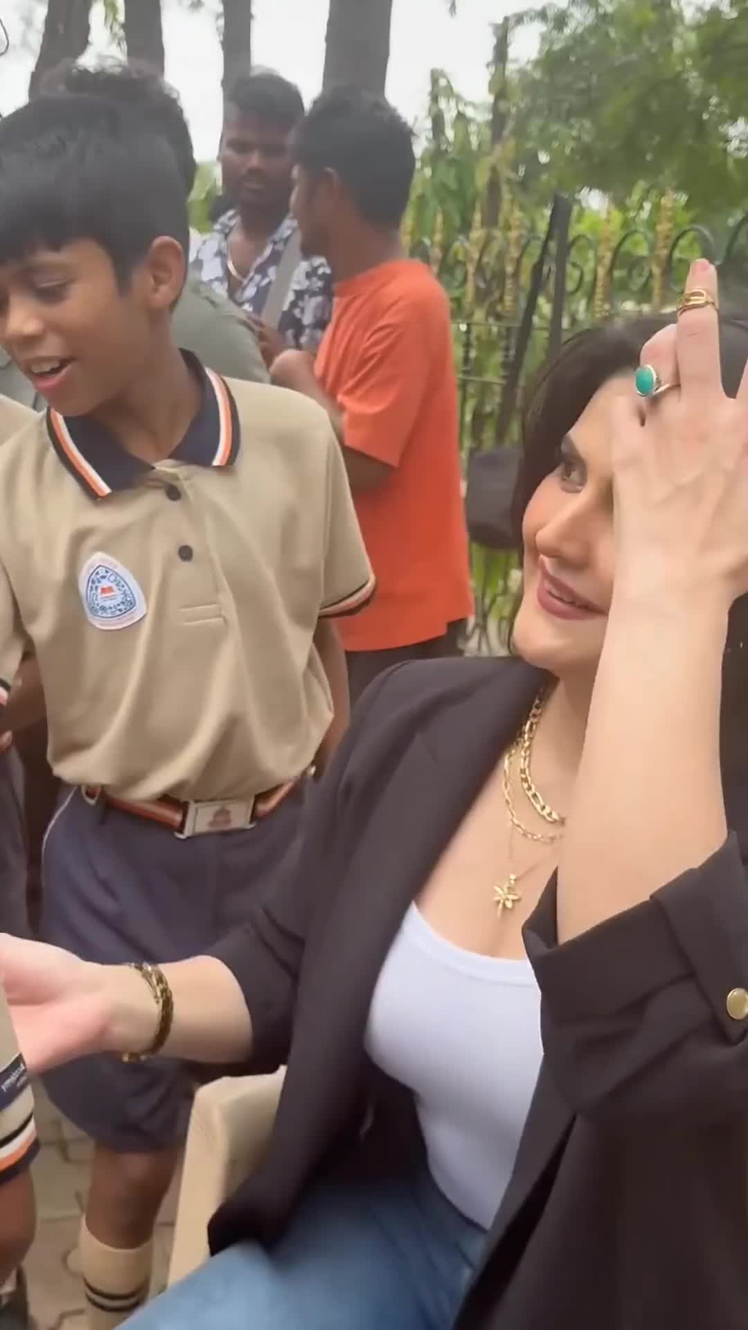 @zareen_khan