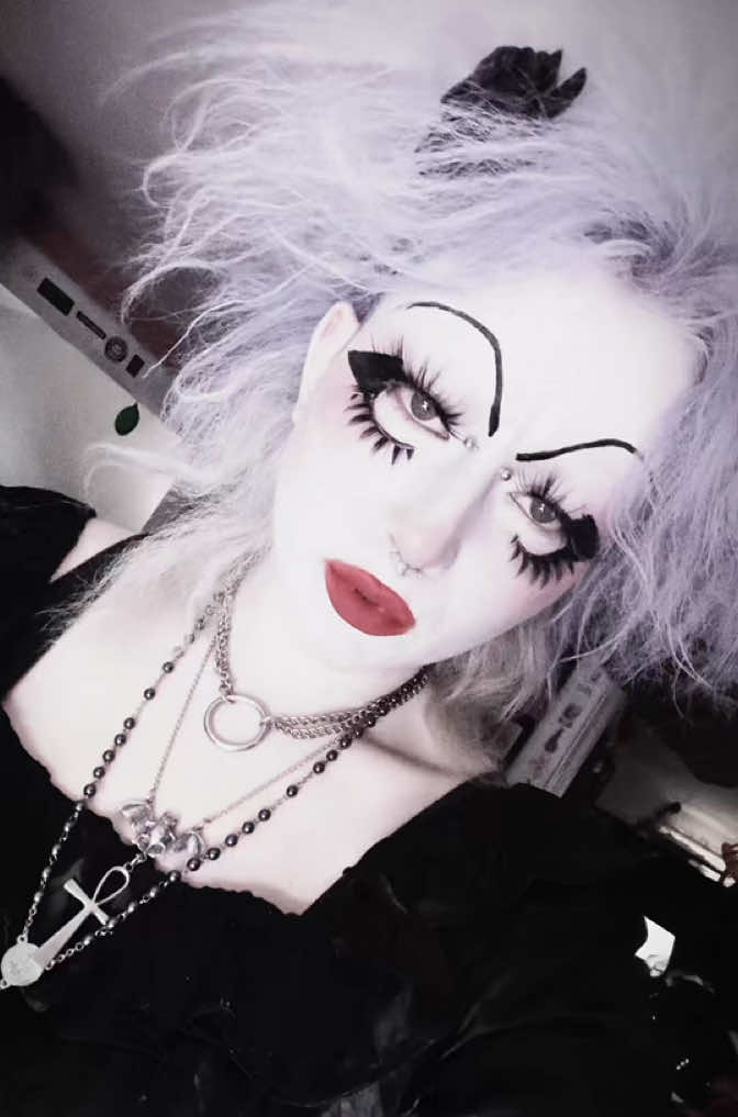 @dollygoth666