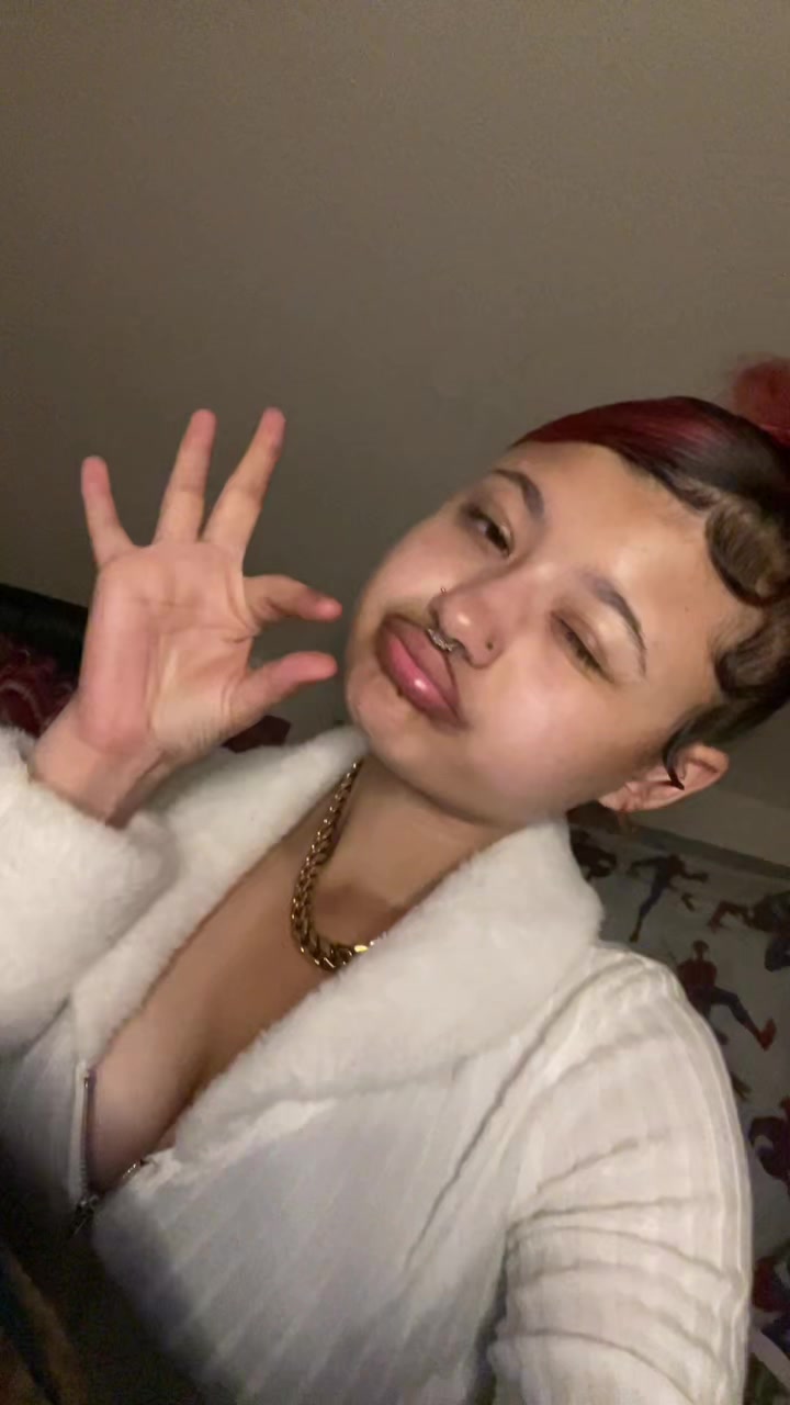 @TheHeartUsallyGives