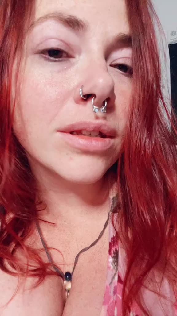 @ThatFreckledBinch