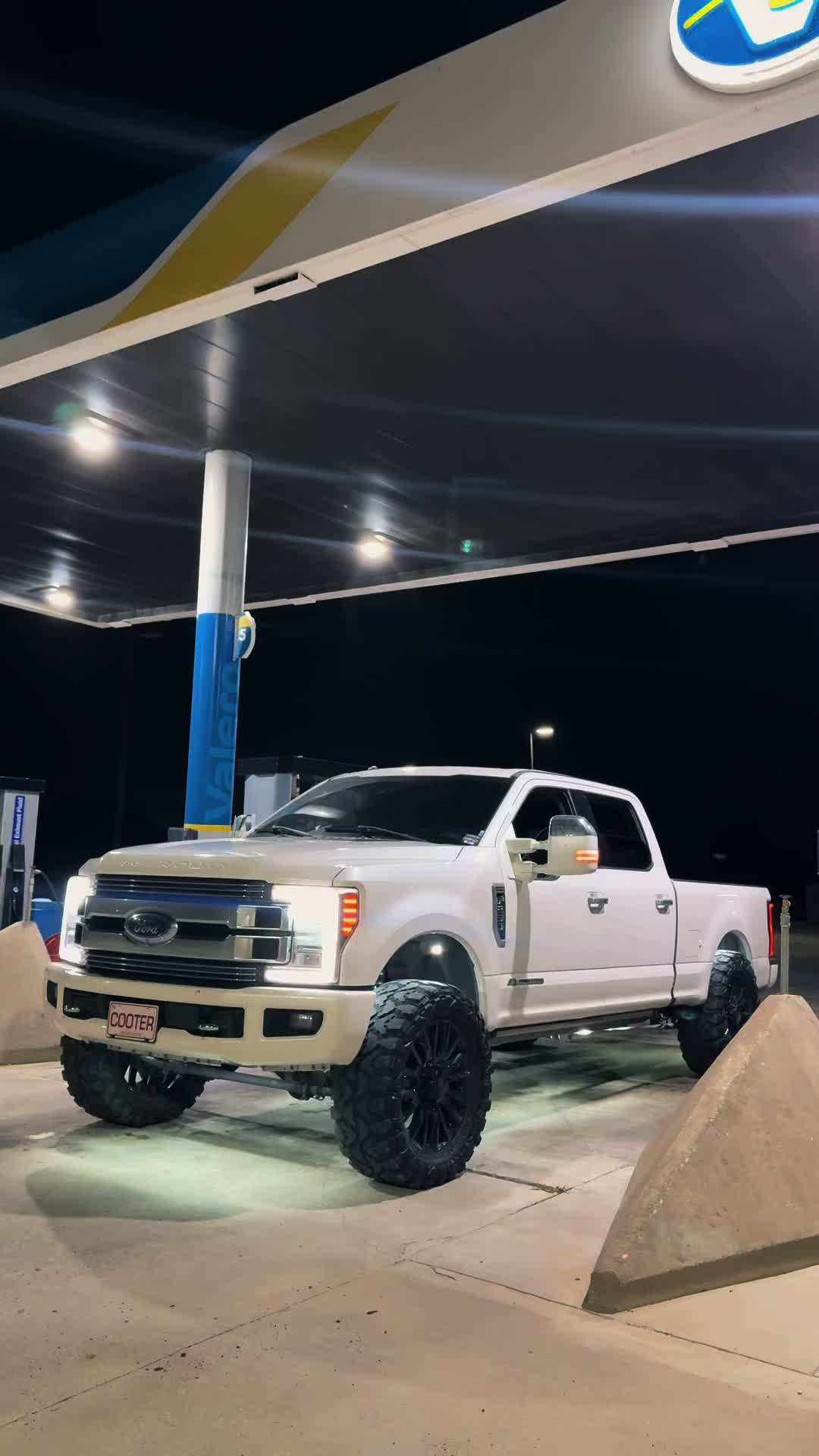 @𝐿𝒾𝓂𝒾𝓉𝑒𝒹𝒫𝒽𝒾𝓁