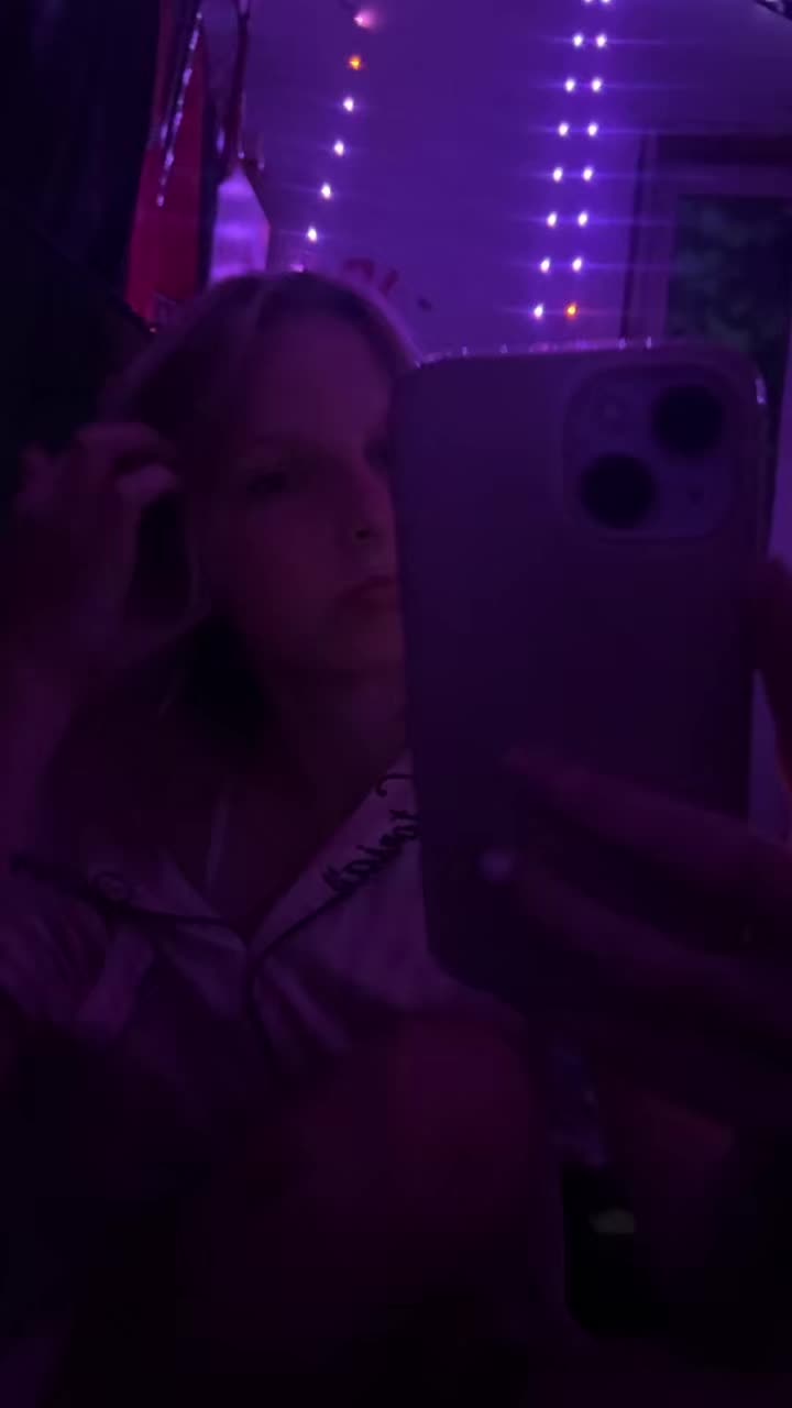 @🎧