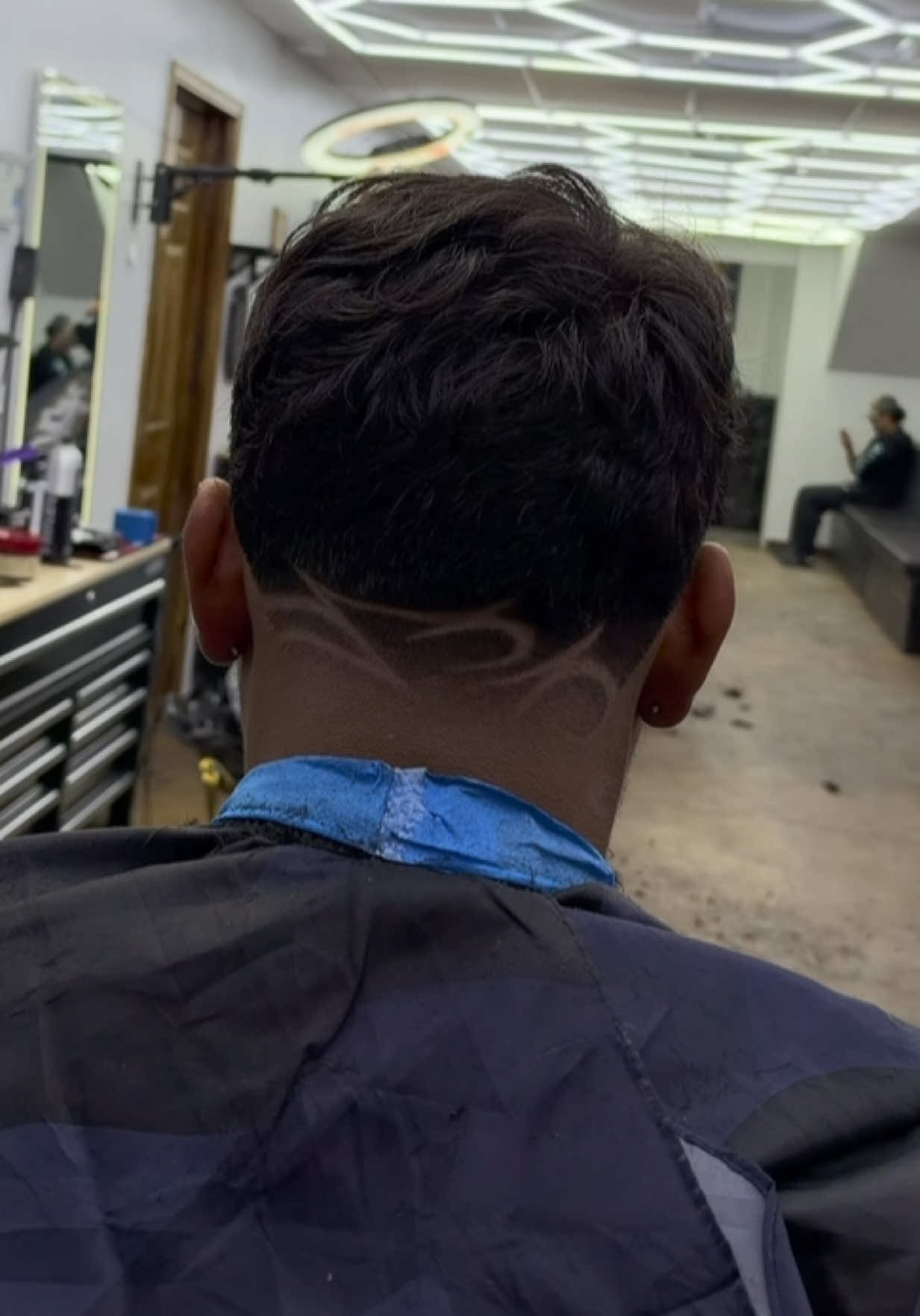 @Jisai Barber