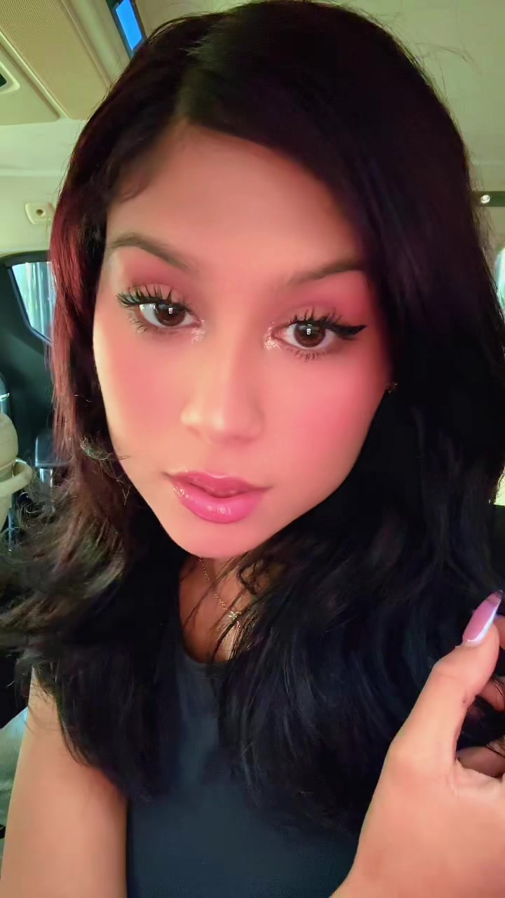 @★Daniela
