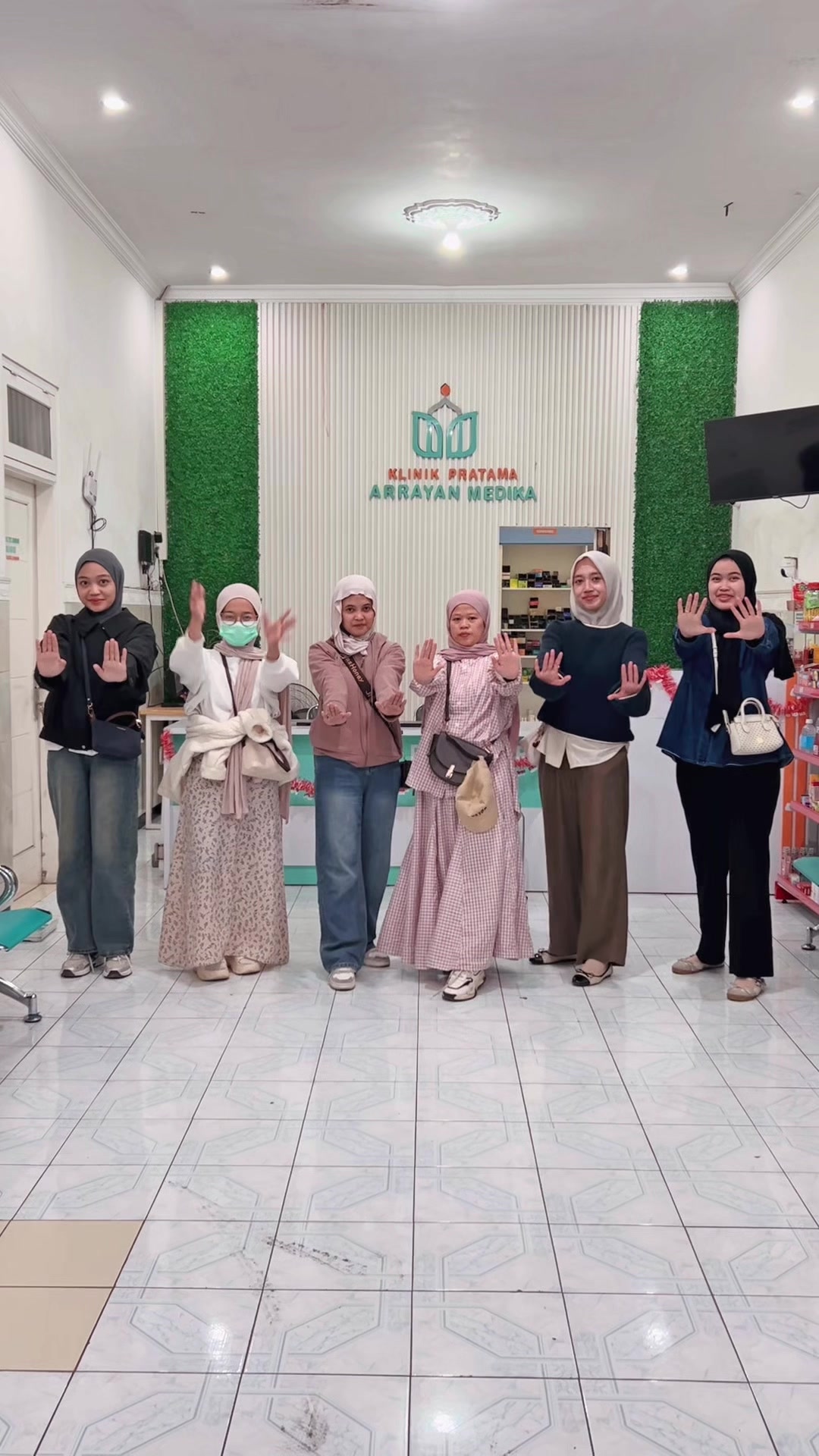 @dr. Fery Medika