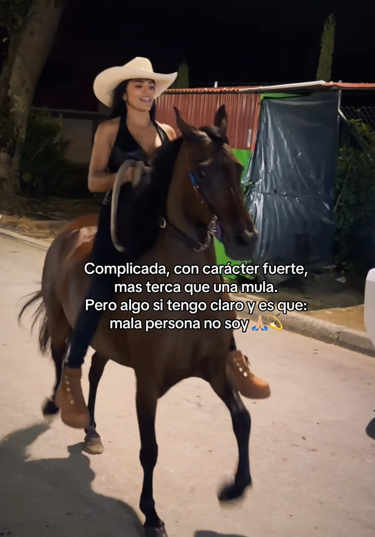 @Laura Daniela