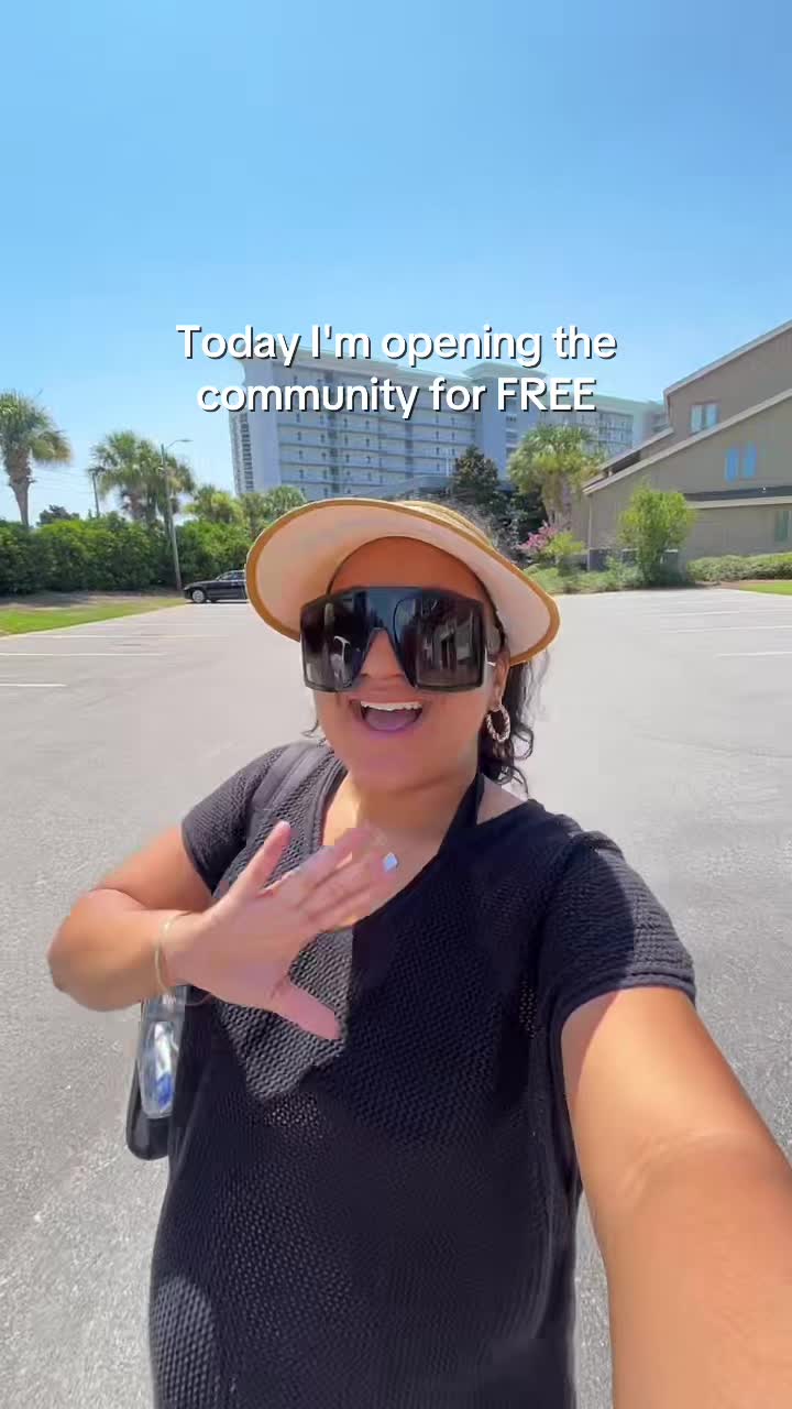 @Britney | Social Media Manager