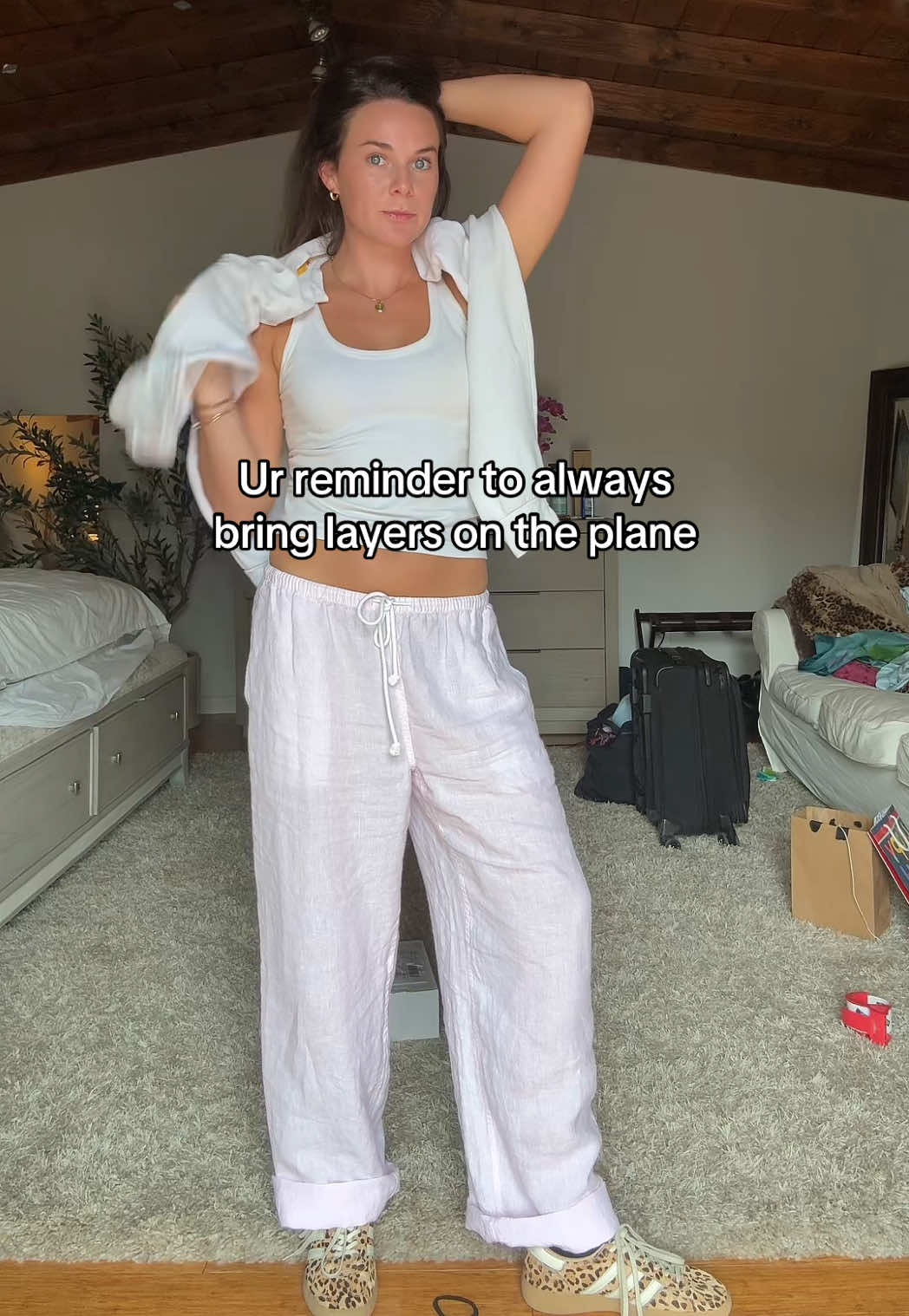@Charli ✈️