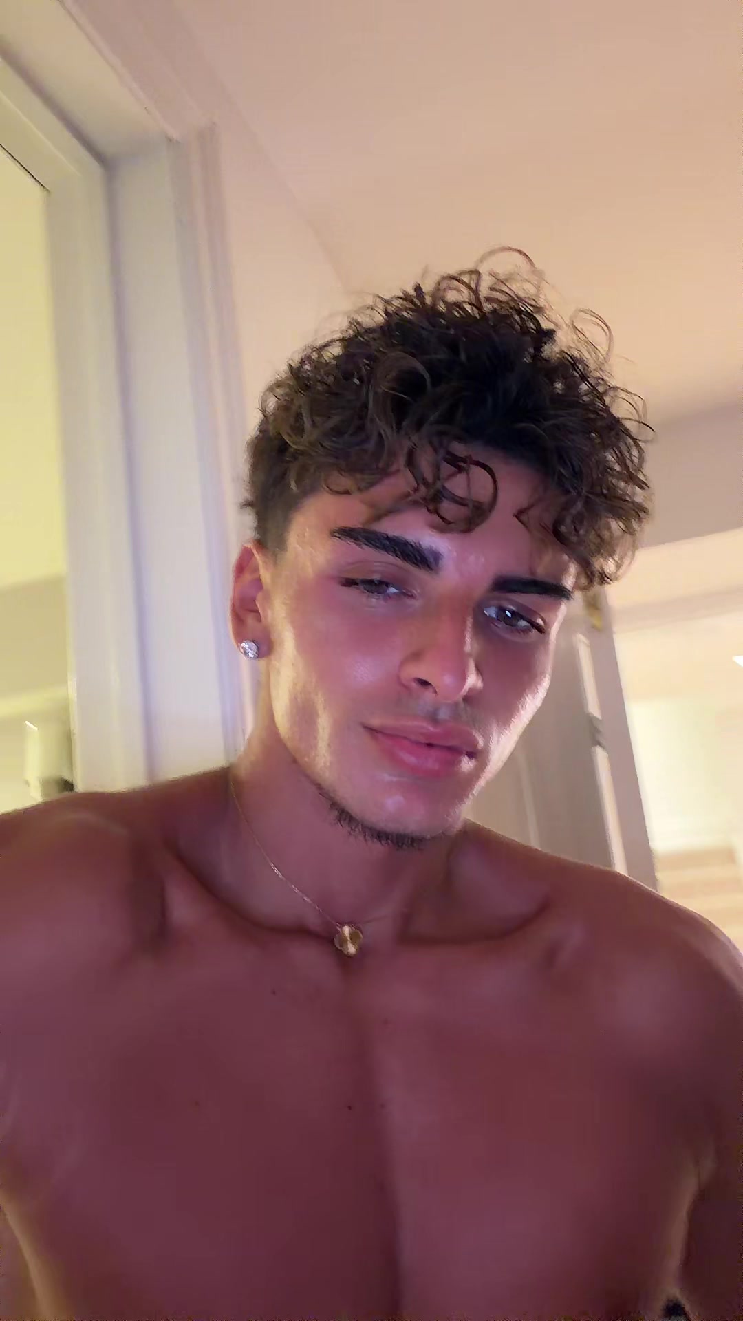 @chris.nikoo
