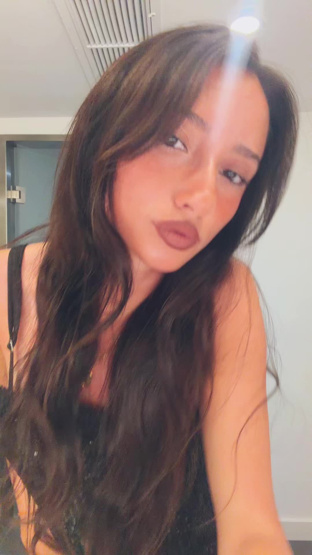 @Ailennn