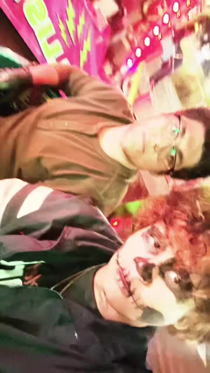 @🦇