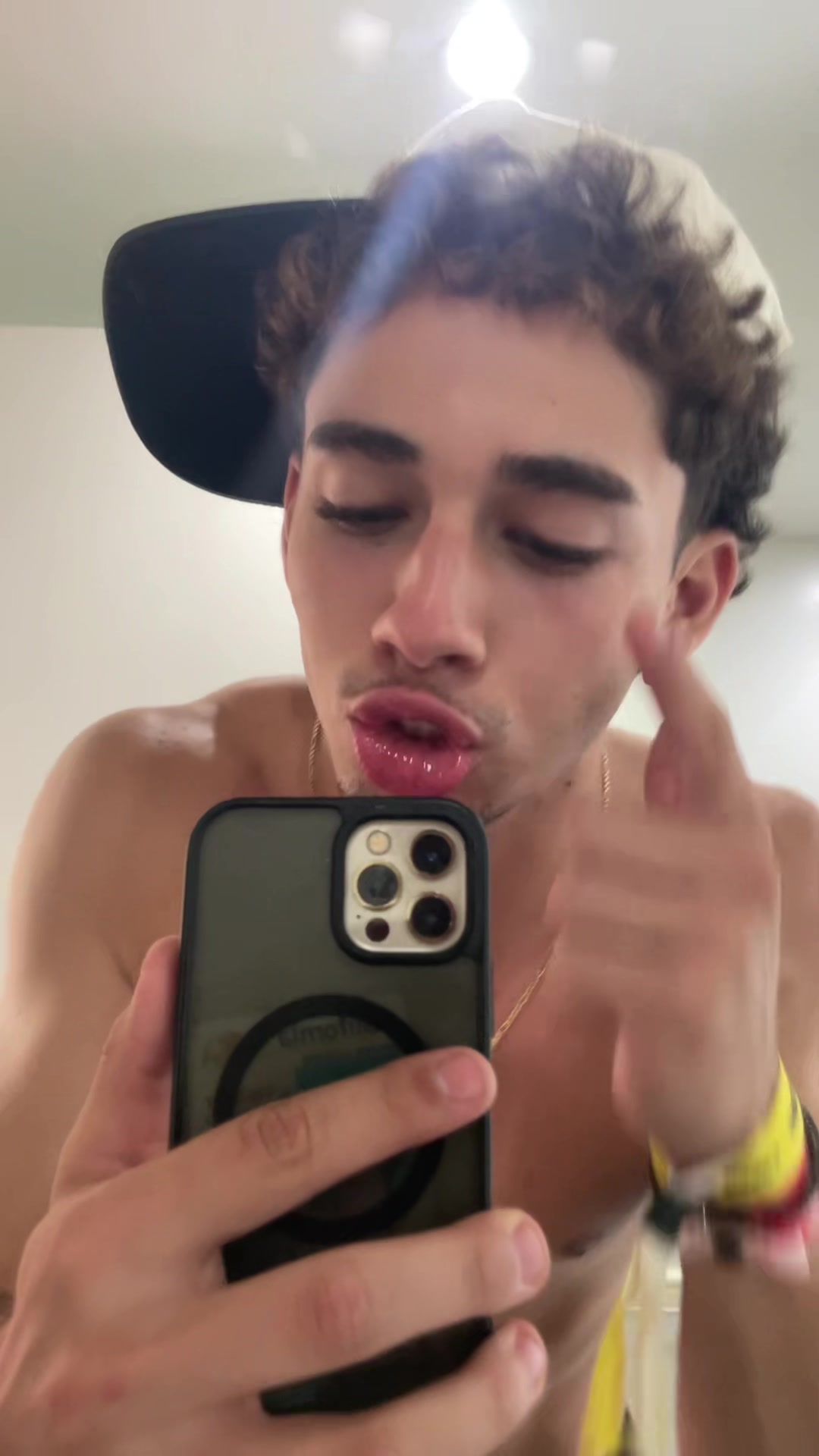 @Jorgito