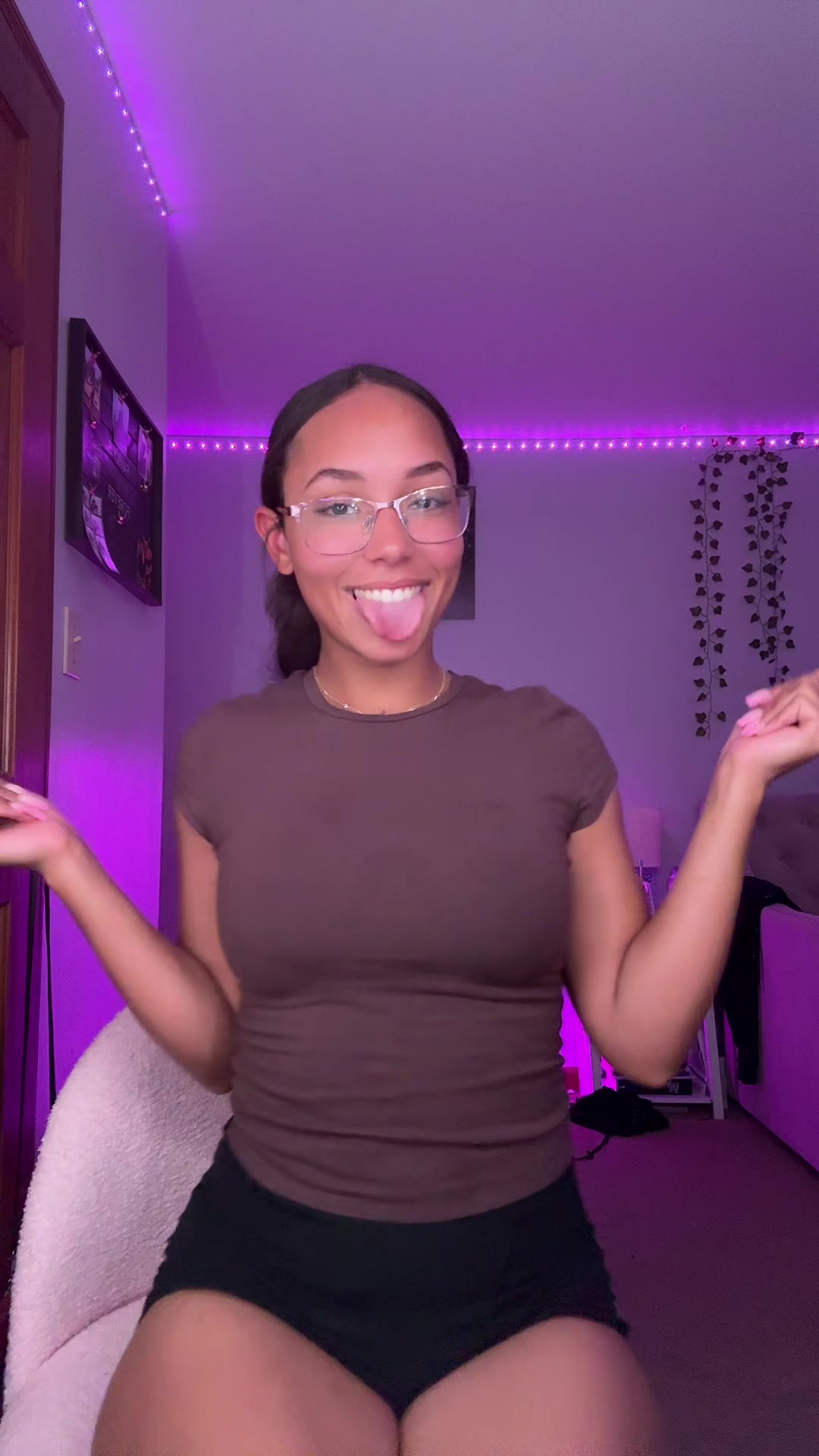 @_bryonna_