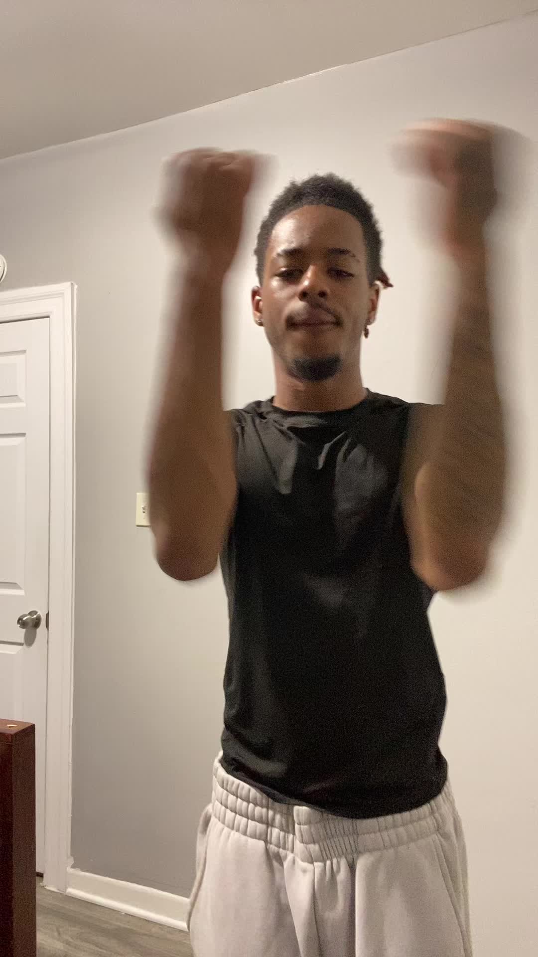 @🕷