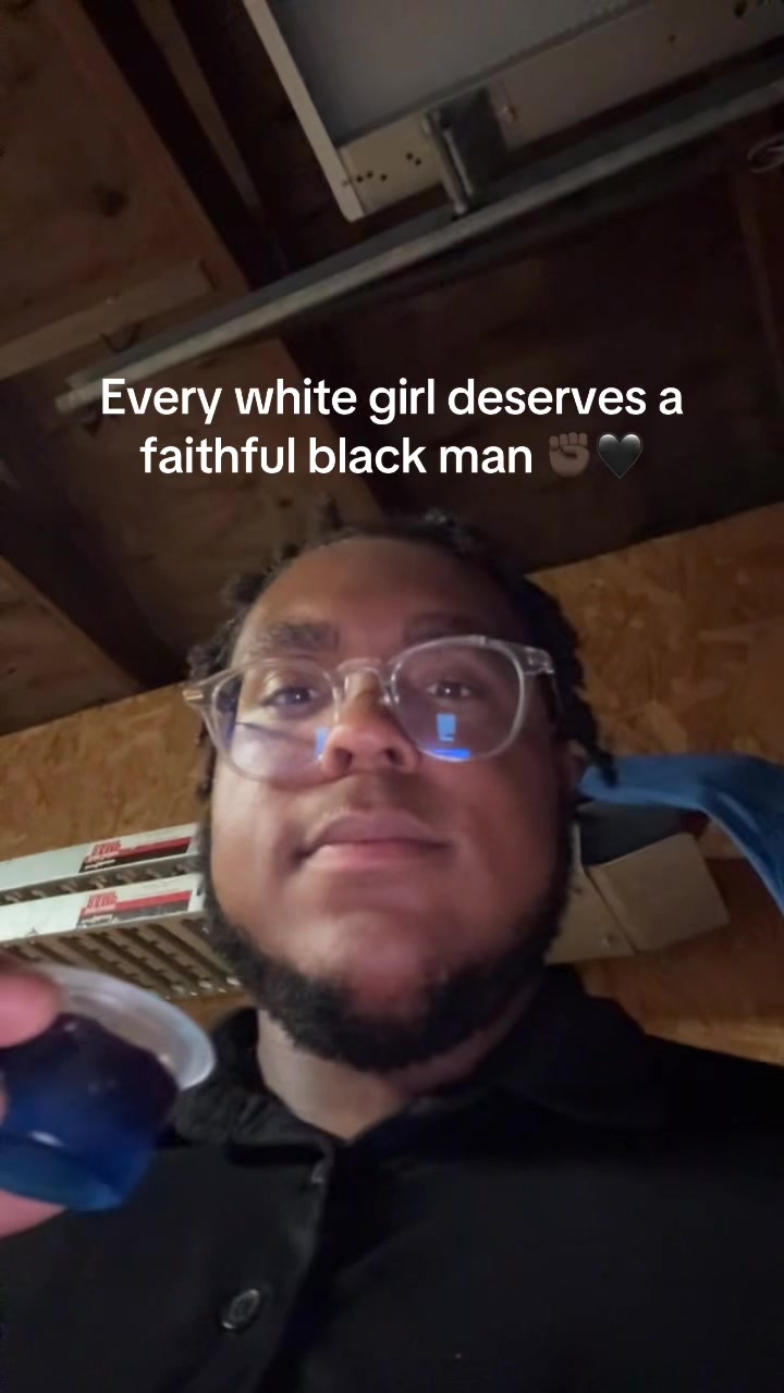 @jaystaysfried