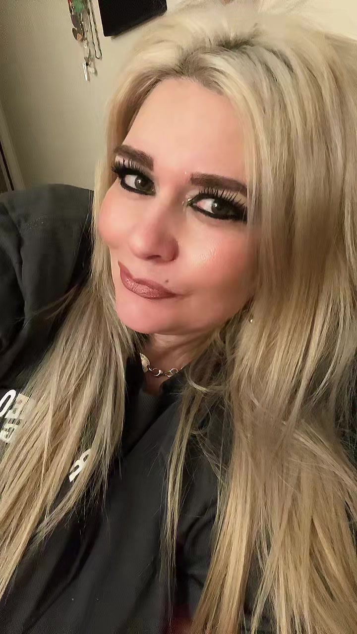 @Teeni978