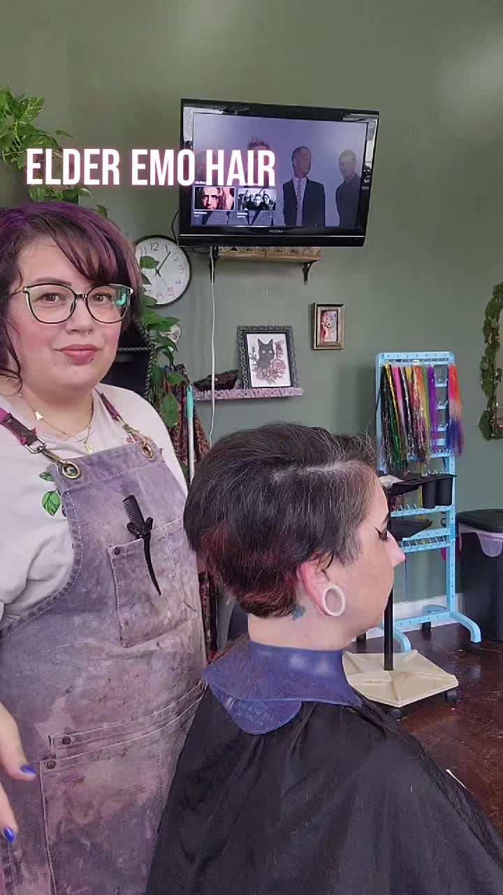 @Angie Knix Hair Artist